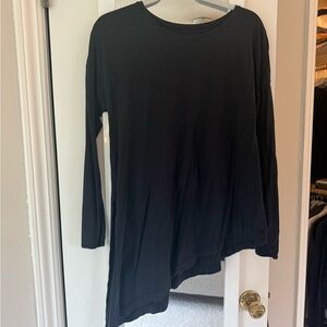 LuluLemon - Asymmetrical Hem Top